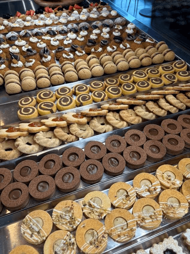 Vassoio di pasticcini mignon assortiti della Pasticceria Luisa